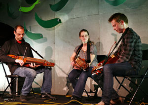 Festiwal Wszystkie Mazurki wiata 2013, Nyckelharpa Trio (Szwecja)