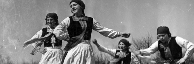 Raz na ludowo. Od folkloru tanecznego do folku (9 pa�dziernika-10 listopada, Galeria Nadba�tyckiego Centrum Kultury w Gda�sku)