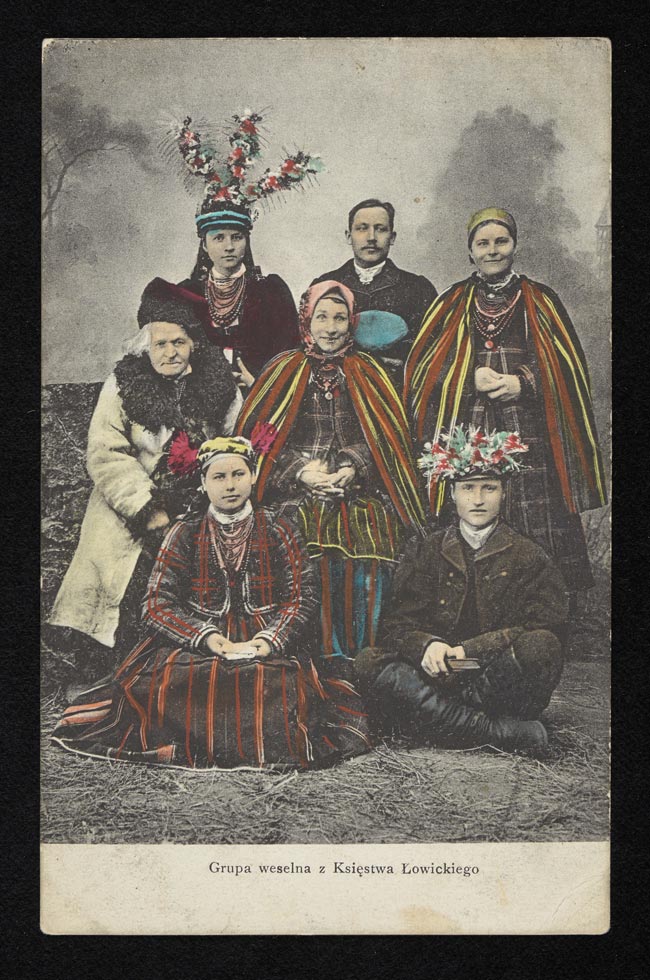 Raz na ludowo. Od folkloru tanecznego do folku (raznaludowo.com.pl)