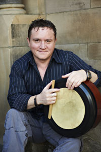 9. WARSZAWSKI FESTIWAL SKRZY�OWANIE KULTUR, John Joe Kelly (Irlandia)